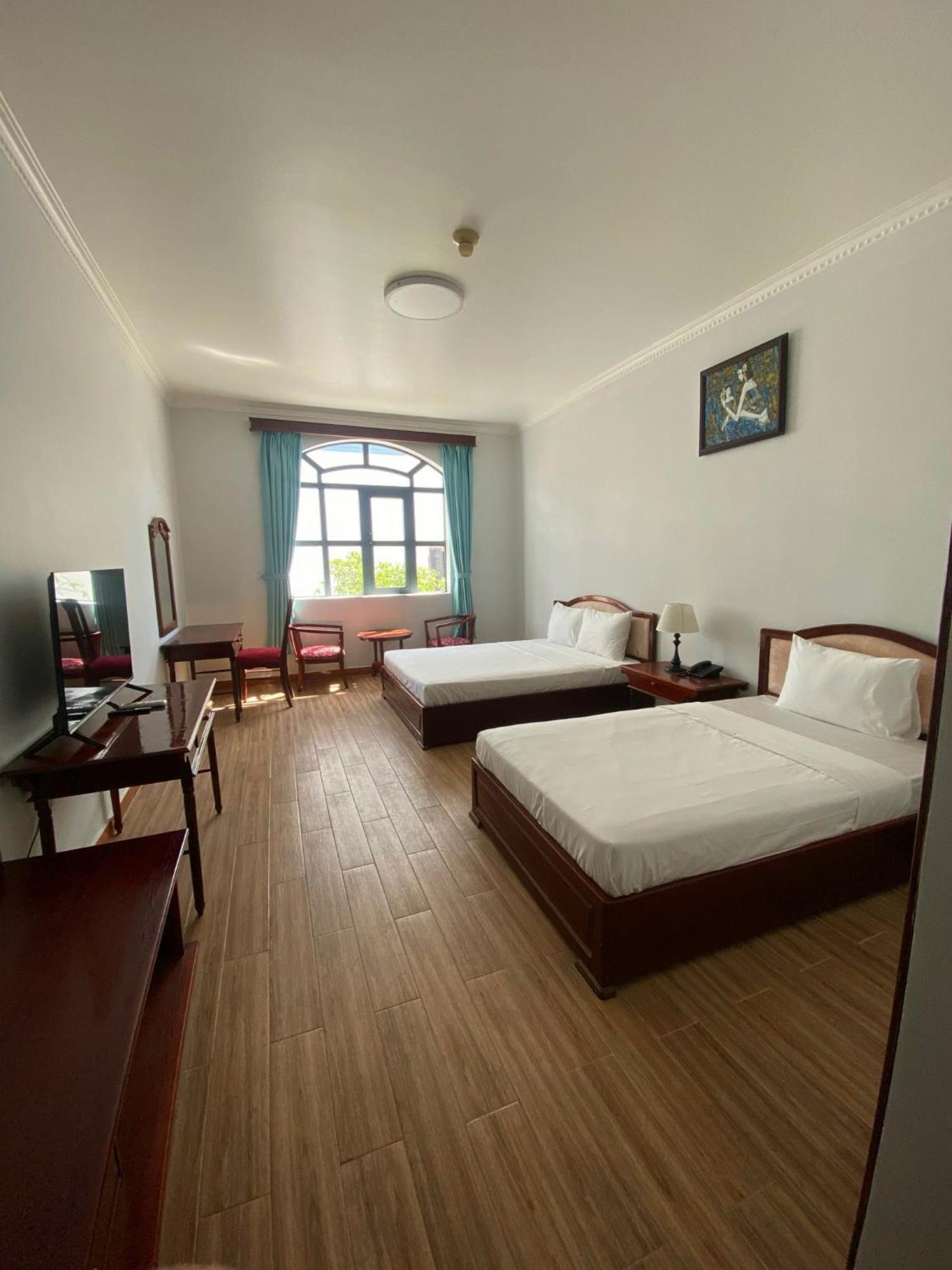 Ngoc Thu Hotel Soc Trang Buitenkant foto