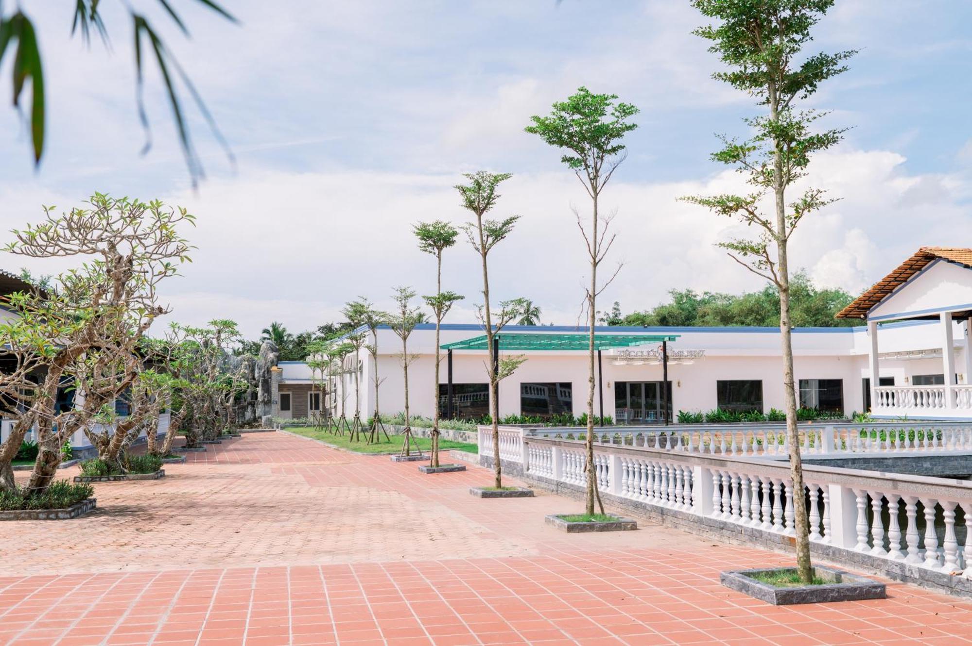 Ngoc Thu Hotel Soc Trang Buitenkant foto