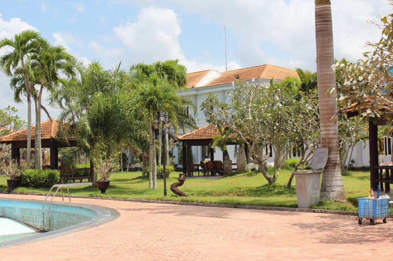 Ngoc Thu Hotel Soc Trang Buitenkant foto