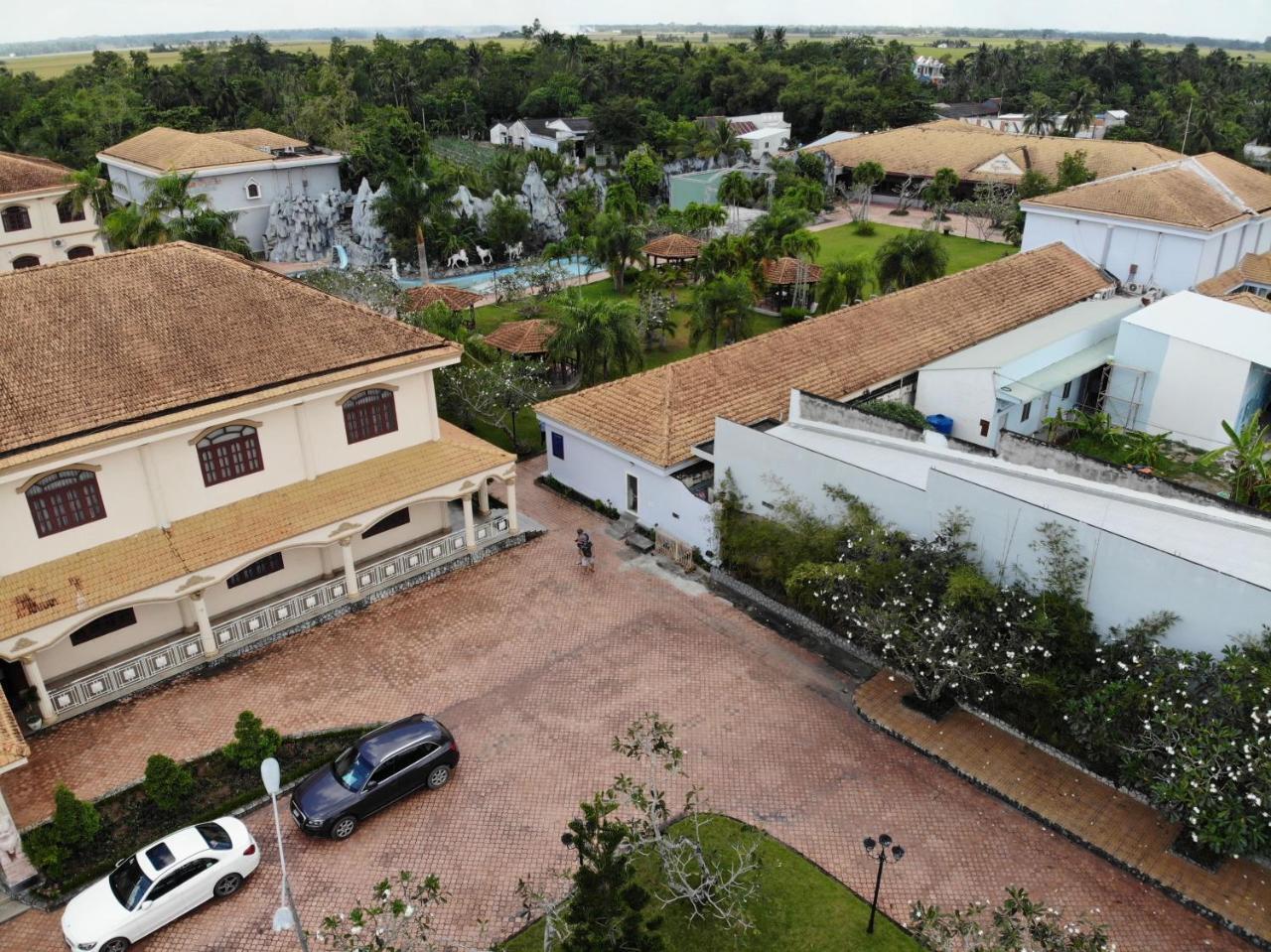 Ngoc Thu Hotel Soc Trang Buitenkant foto